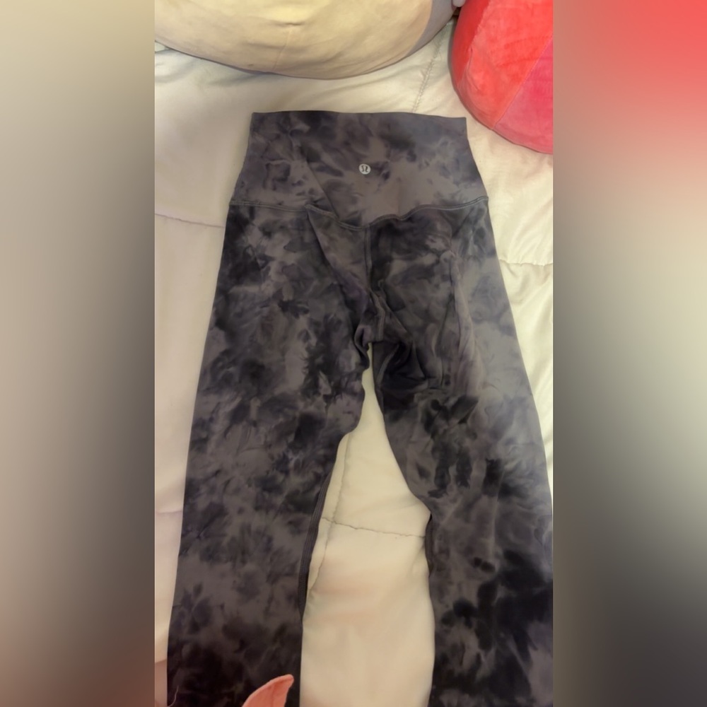 Diamond dye pitch grey graphite grey lululemon leggings worn once with tag